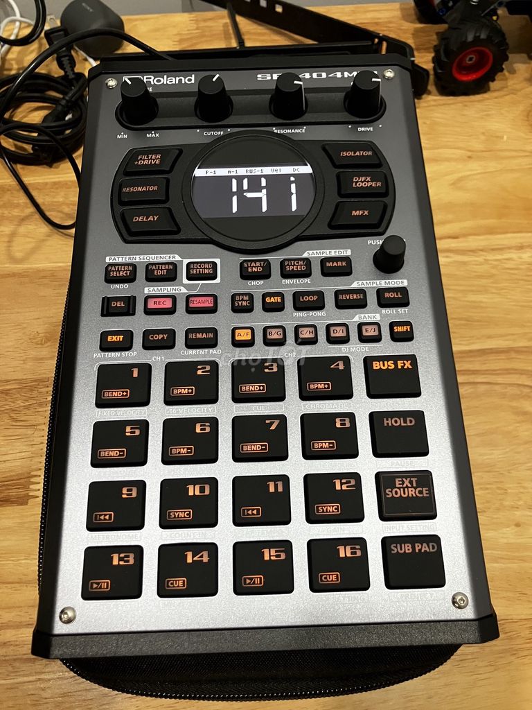 Roland SP-404MKII - Đã sử dụng