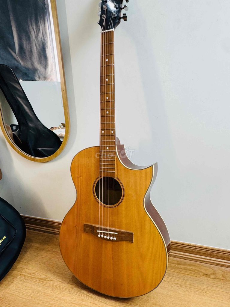 Cần bán Guitar mới mua. Mua bán Nhạc cụ tại Quận Liên Chiểu Đà Nẵng được đăng bởi văn ngọc hình 1