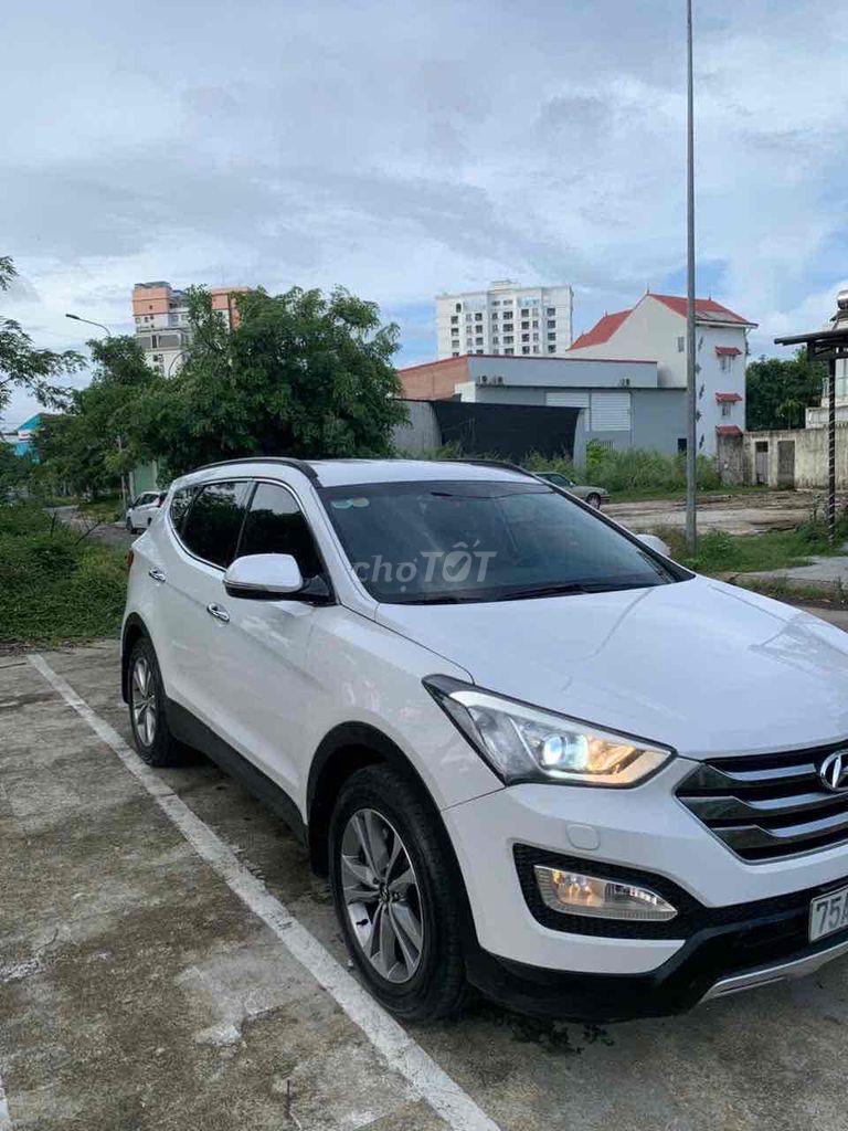 Hyundai Santa Fe 2015 2.2 AT 4WD - 60000 km. Mua bán Ô tô tại Thị xã Hương Thủy Thừa Thiên Huế được đăng bởi Đình vê hình 1