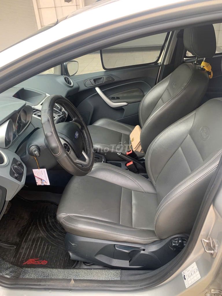 Ford Fiesta S 2012 10 vạn km - không 1 lỗi nhỏ. Mua bán Ô tô tại Quận Cầu Giấy Hà Nội được đăng bởi Nguyễn Thị Yến hình 8