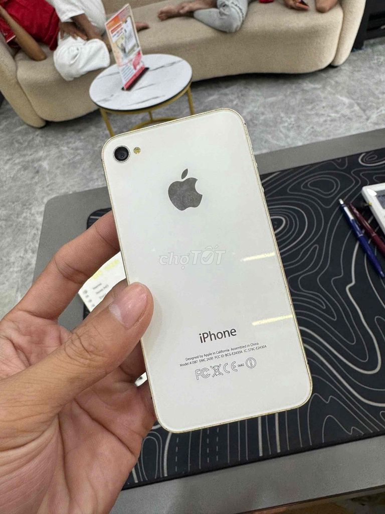 nhà dư iphone 4s cần bán. Mua bán Điện thoại tại Thành phố Thuận An Bình Dương được đăng bởi Nguyễn Thị thuỷ hình 1