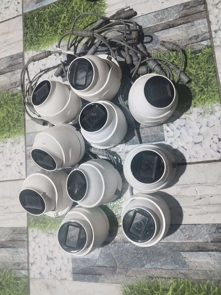 Camera an ninh Hikvision 16 kênh Trắng Kim loại. Mua bán Máy ảnh, Máy quay tại Huyện An Dương Hải Phòng được đăng bởi Đức Anh hình 1