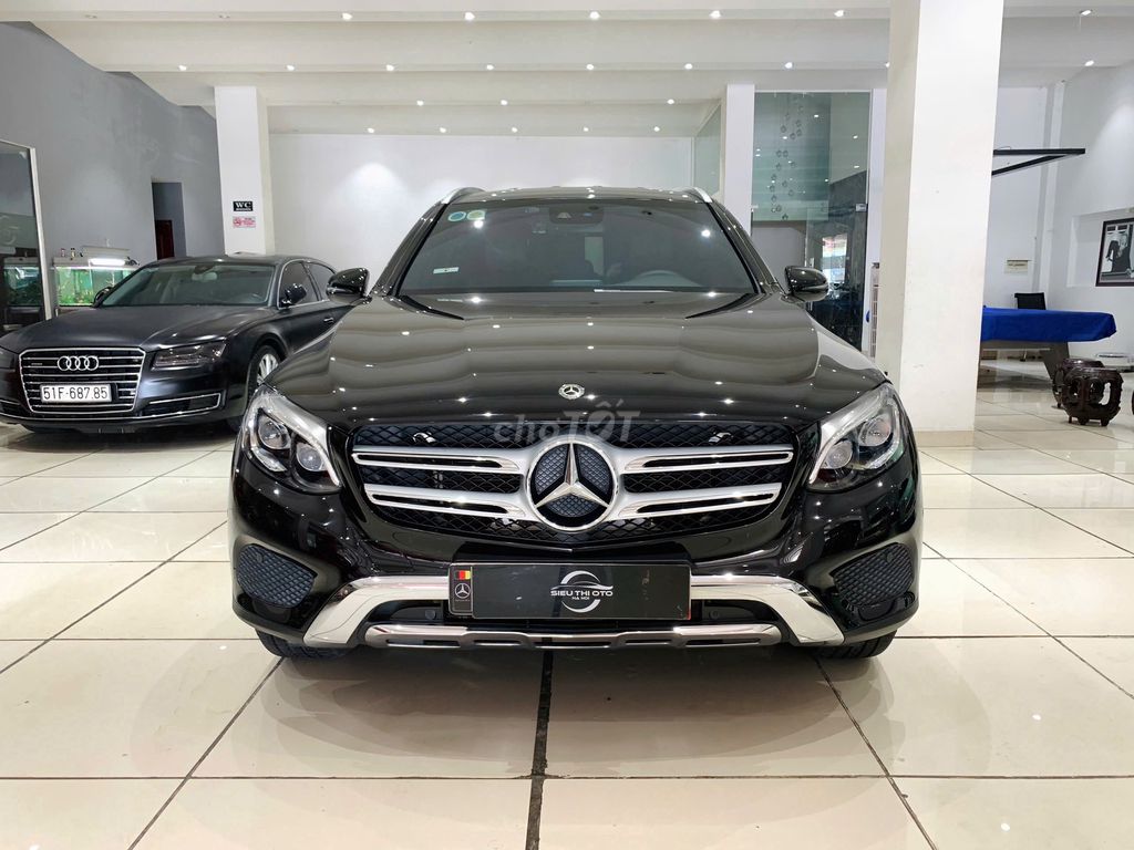 Mercedes Benz GLC 250 2019 đi 4 vạn siêu mới