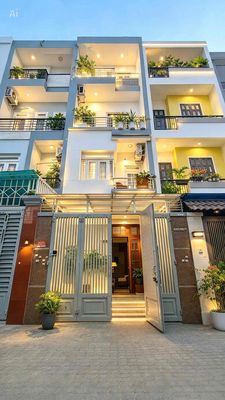 Townhouse 80 m² · 6 bed · Đường Lê Đức Thọ