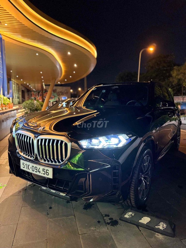 BMW X5 2023 xDrive40i M Sport - 11800 km. Mua bán Ô tô tại Quận 4 Tp Hồ Chí Minh được đăng bởi Bích hình 1