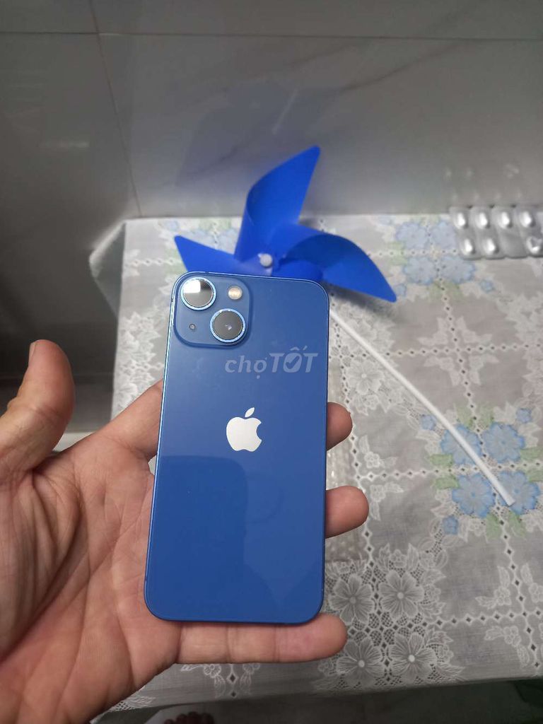 iPhone 13 mini  Xanh dương. Mua bán Điện thoại tại Quận 6 Tp Hồ Chí Minh được đăng bởi Cao Hùng  hình 1
