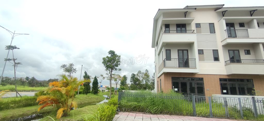 Bán 2 shophouse vị trí vàng tại Centa Riverside, TP. Từ Sơn, Bắc Ninh. Mua bán văn phòng, mặt bằng kinh doanh tại Thị xã Từ Sơn Bắc Ninh được đăng bởi Hoàng Ngọc Lan hình 5