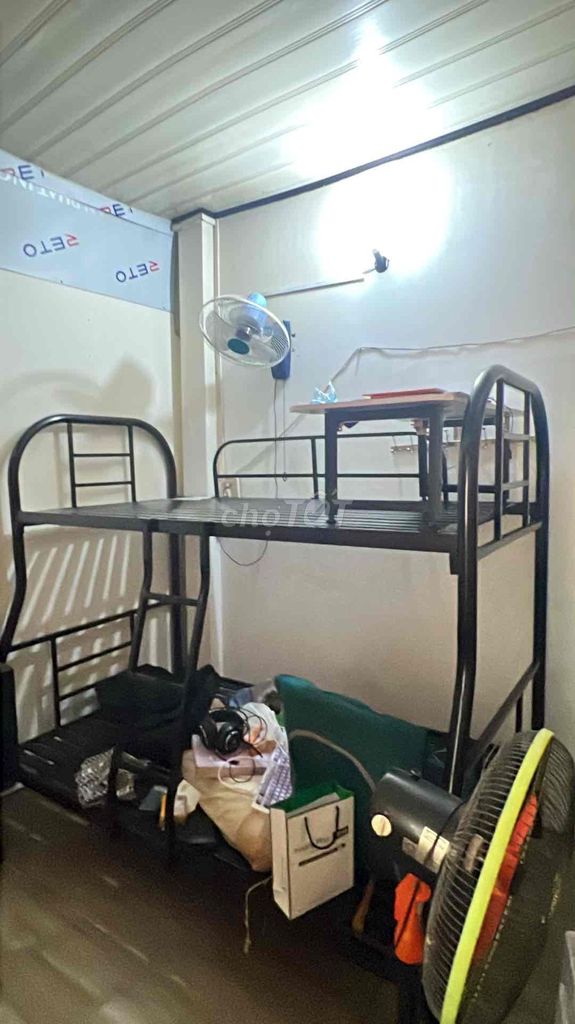 Giường tầng Kim loại Đen 1m2x1m. Mua bán Giường, chăn ga gối nệm tại Quận Bình Thạnh Tp Hồ Chí Minh được đăng bởi Nguyễn Văn Thế hình 1