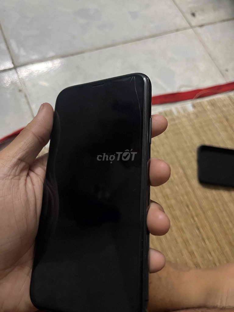 Apple iPhone X 256GB Đen Nứt màn hình. Mua bán Điện thoại tại Quận 8 Tp Hồ Chí Minh được đăng bởi Thao Huỳn Lễ hình 1