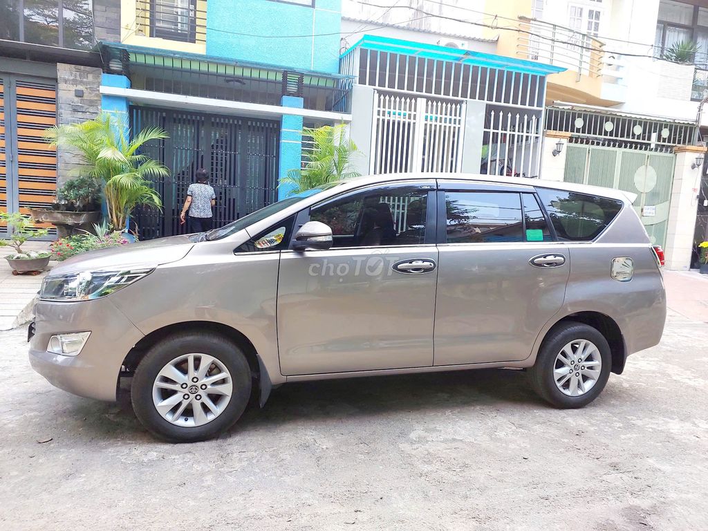 Toyota Innova 2018 2.0E - 81200 km