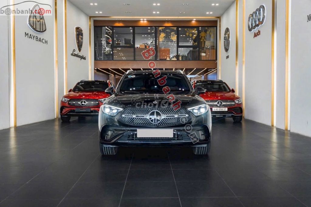 Mercedes Benz GLC 300 4Matic 2023 - 2 Tỷ 399 Triệu. Mua bán Ô tô tại Quận 7 Tp Hồ Chí Minh được đăng bởi Nguyễn Xuân Phúc hình 1