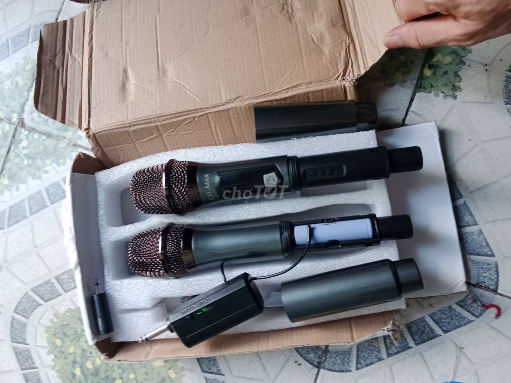 Microphone không dây M-68 Xám Như mới. Mua bán Tivi, Âm thanh tại Huyện Hóc Môn Tp Hồ Chí Minh được đăng bởi Âu nhật lâm  hình 1