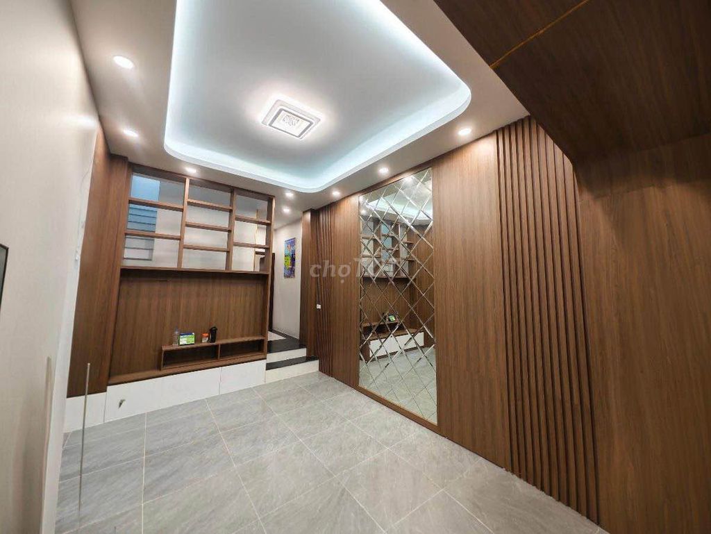 Nhà đẹp mặt ngõ 165 Chợ Khâm Thiên, Đống Đa, 44.9m2, 13.8 Tỷ