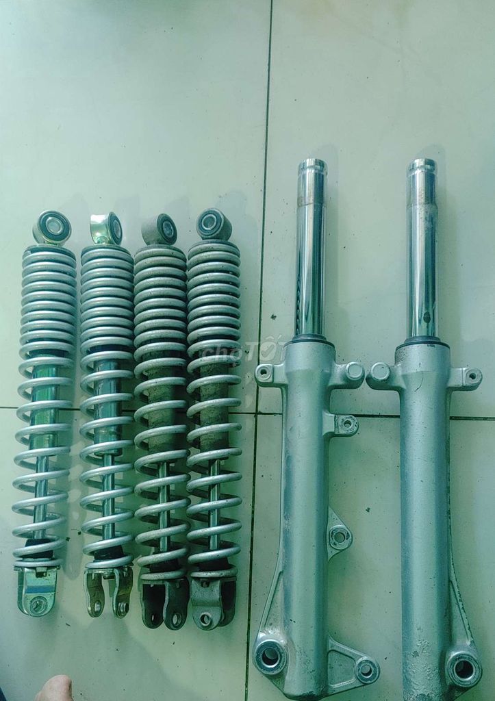 Phuộc xe ab. Mua bán Phụ tùng xe tại Huyện Bến Lức Long An được đăng bởi Thinh hình 2