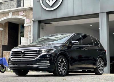 Siêu Lướt Volkswagen Viloran 2.0T Luxury 2025 Đen