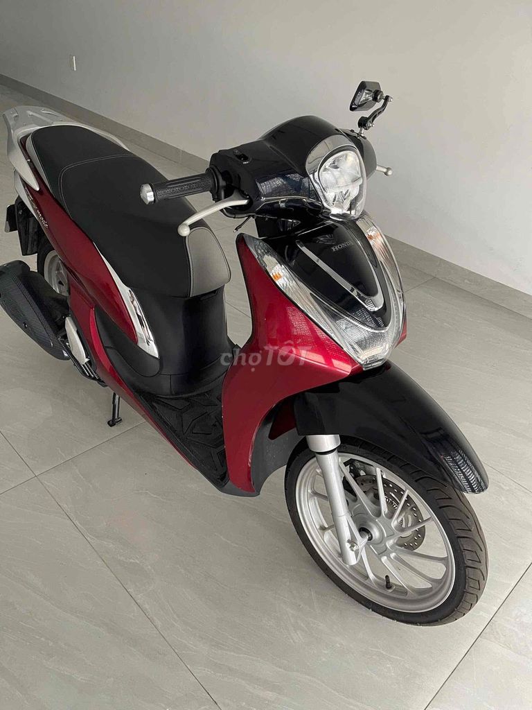 Honda SH Mode 2025 ABS Красно-черный 2089 км
