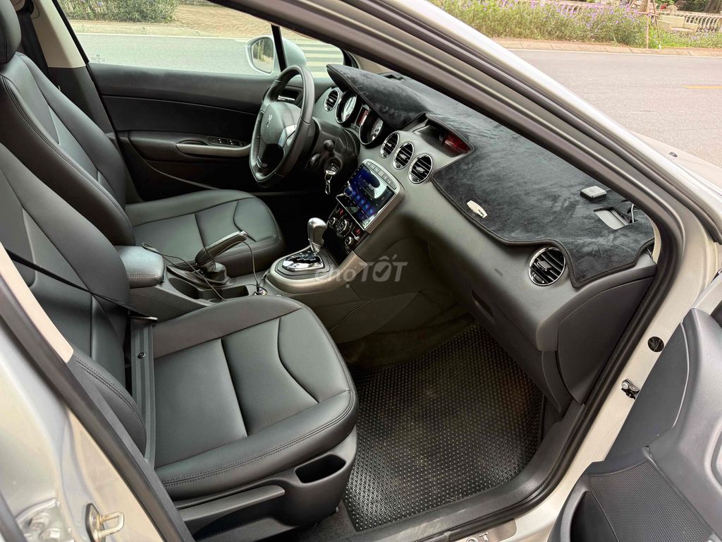 Peugeot 408 2016 Premium 2.0 AT - 43000 km. Mua bán Ô tô tại Quận Long Biên Hà Nội được đăng bởi Duongngo hình 11