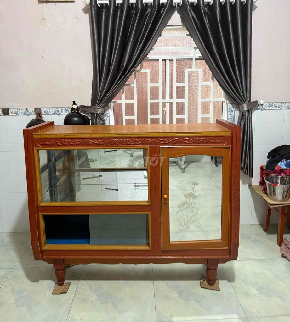 Tủ trưng bày Gỗ Kính Nâu. Mua bán Tủ, kệ gia đình tại Huyện Chợ Mới An Giang được đăng bởi Nguyễn Thanh hình 1