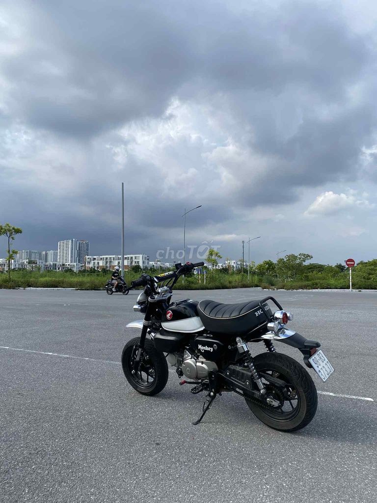 Honda Monkey 2018 ĐK 2019 màu đen nguyên bản. Mua bán Xe máy tại Huyện Yên Mỹ Hưng Yên được đăng bởi Hoàng Quân hình 1