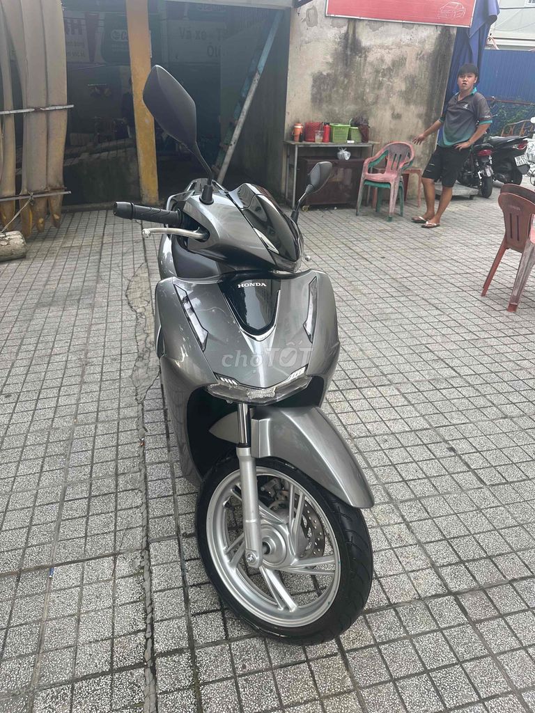 Honda SH Серый 1278.2 км