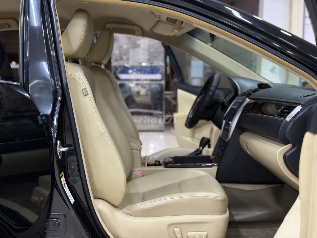 Toyota Camry 2017 2.0E - 118661 km ( CÒN GIẢM). Mua bán Ô tô tại Quận Gò Vấp Tp Hồ Chí Minh được đăng bởi Gia Lạc Toyota hình 9