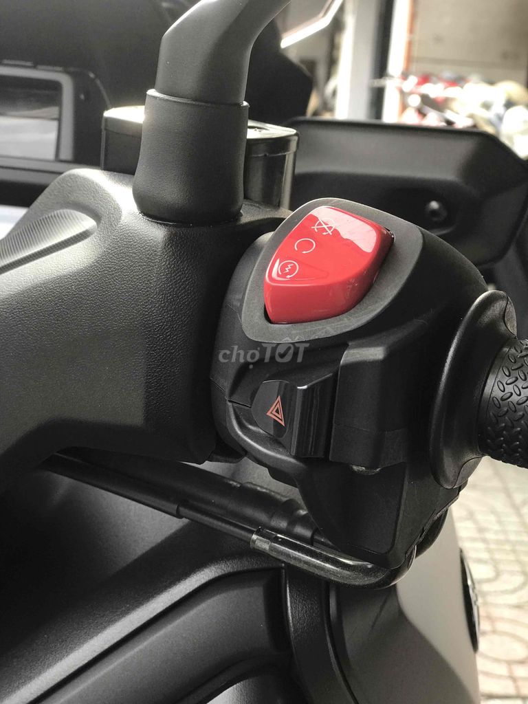 XMAX300 BSTP 1 CHỦ - ZIN NGUYÊN CON - GÓP NỢ XẤU. Mua bán Xe máy tại Quận 8 Tp Hồ Chí Minh được đăng bởi XE MÁY NGUYỄN MINH SƠN hình 11