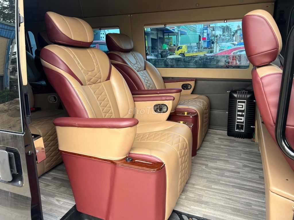 Transit 2022 Limousine 9 chổ đi ít mới 6v9. Mua bán Phương tiện khác tại Thành phố Thủ Dầu Một Bình Dương được đăng bởi Thái Phạm hình 13