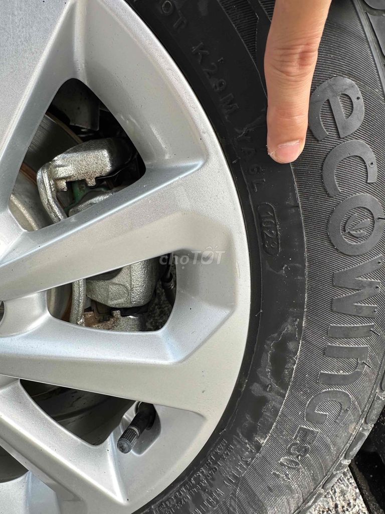 Hyundai Accent 2023 1.4 MT Trắng 5500 km. Mua bán Ô tô tại Quận Hoàng Mai Hà Nội được đăng bởi Thang Pham hình 12