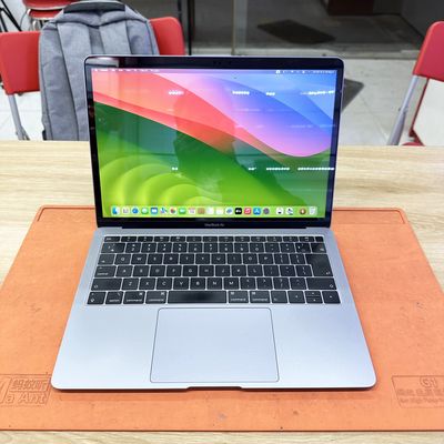Macbook Air 2018 Gray Core i5/ Ram 8/ SSd 128/13in