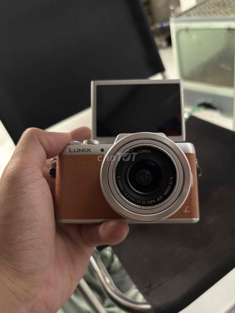 Máy ảnh Panasonic Lumix GF8 Bạc, Nâu. Mua bán Máy ảnh, Máy quay tại Thành phố Thủ Đức Tp Hồ Chí Minh được đăng bởi Giang Lê hình 1