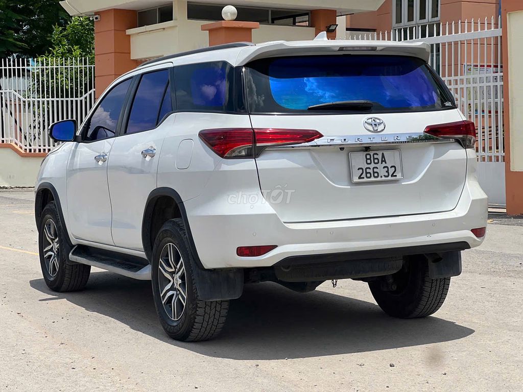 Fortuner 2023 dầu tự động 01 cầu xe còn cứng ngắt. Mua bán Ô tô tại Quận Gò Vấp Tp Hồ Chí Minh được đăng bởi Phan Trung Quân hình 6