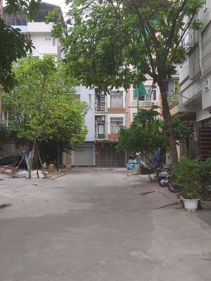 Room 25 m² · Phố Xa La