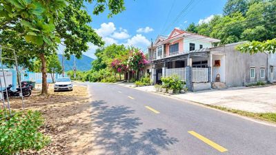 Plot of land 120 m² · Đường Quốc lộ 14G