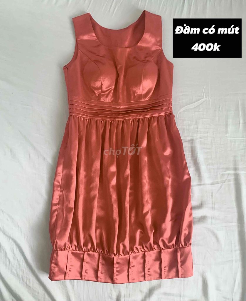 Đầm Nữ Vải bóng Hồng đào. Mua bán Quần áo tại Huyện Chợ Gạo Tiền Giang được đăng bởi Lê Kim hình 1