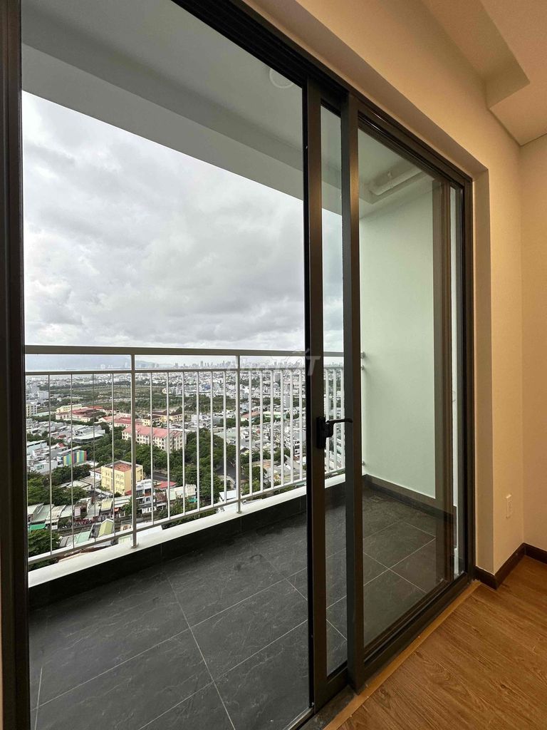 Furnished 2-bedroom apartment at Mia Centre Point — photo 6