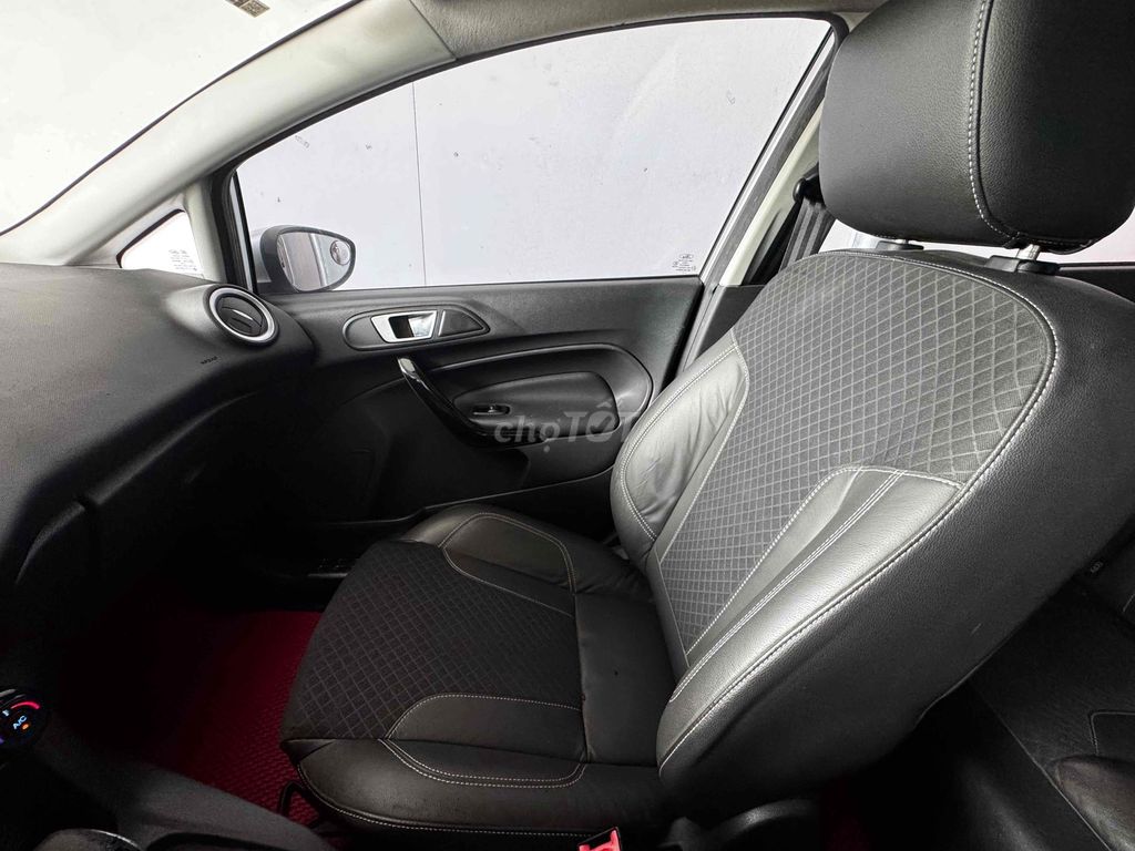 Ford Fiesta 2017 1.5 AT Sport - 120000 km. Mua bán Ô tô tại Quận Liên Chiểu Đà Nẵng được đăng bởi Nam Phát hình 9