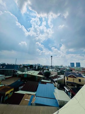 Bán Nhà 1 Trệt 2 Lầu Sân Thượng , HXH  , Đường 6 , Linh Xuân , Thủ Đức