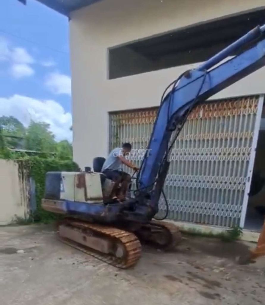 MÁY ĐÀO KOBUTA KH35, GÀU 0175. Mua bán Phương tiện khác tại Huyện Cái Bè Tiền Giang được đăng bởi AN hình 2