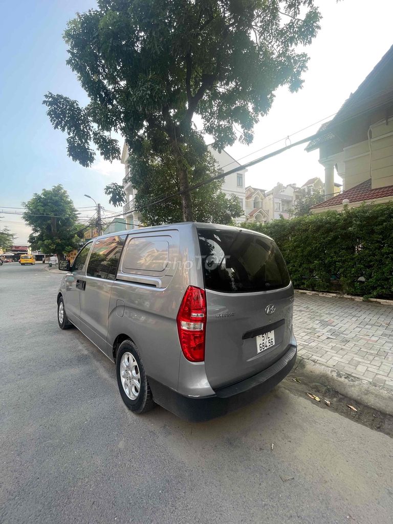 Hyundai Starex 2011 2.5D MT - 130000 km. Mua bán Ô tô tại Quận 7 Tp Hồ Chí Minh được đăng bởi Lethai hình 3