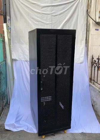 TỦ RACK 19" 32U-D800