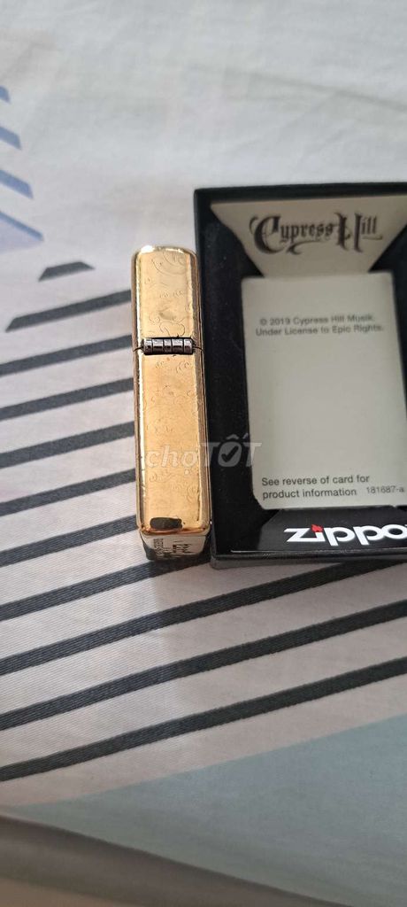 Zippo Amor đồng thau nguyên khối mới