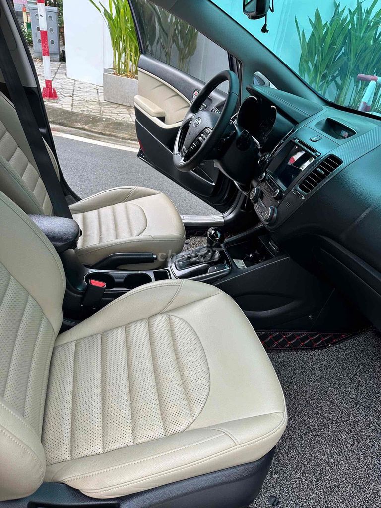 Kia Cerato 2018 1.6 AT - 110000 km. Mua bán Ô tô tại Thành phố Biên Hòa Đồng Nai được đăng bởi Luxury AUTO  hình 8