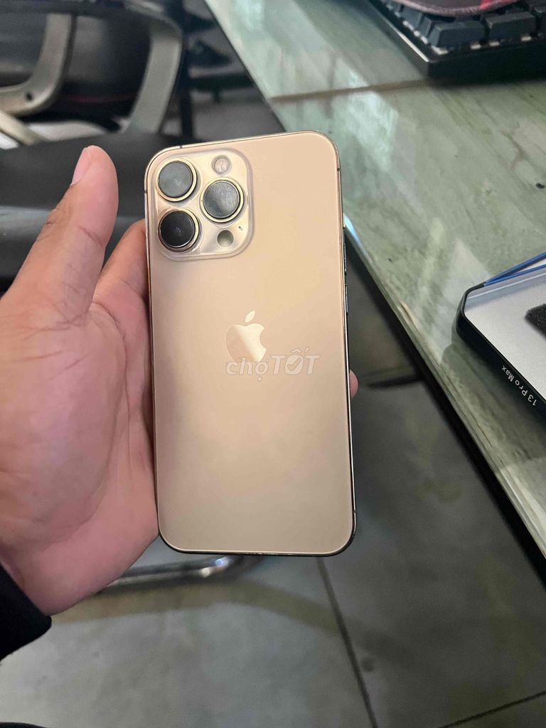 IPhone 13 pro. Mua bán Điện thoại tại Huyện Hóc Môn Tp Hồ Chí Minh được đăng bởi Ngiện Sĩ hình 1