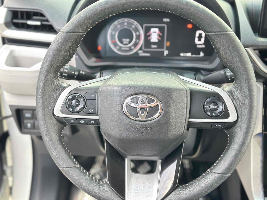 Cần Bán Toyota Veloz Cross 2022 CVT ,số Tự động ☎️. Mua bán Ô tô tại Quận Hoàng Mai Hà Nội được đăng bởi Anh Tuy hình 16