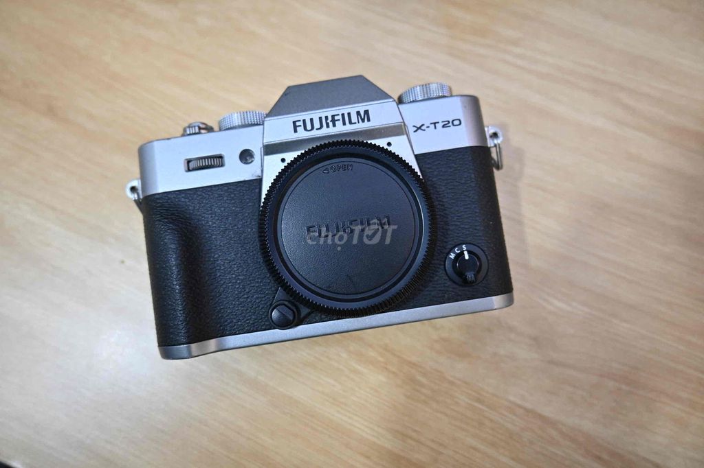 Máy ảnh Fujifilm XT20 Bạc. Mua bán Máy ảnh, Máy quay tại Quận Tân Bình Tp Hồ Chí Minh được đăng bởi Lê Thị Phương Thảo hình 1