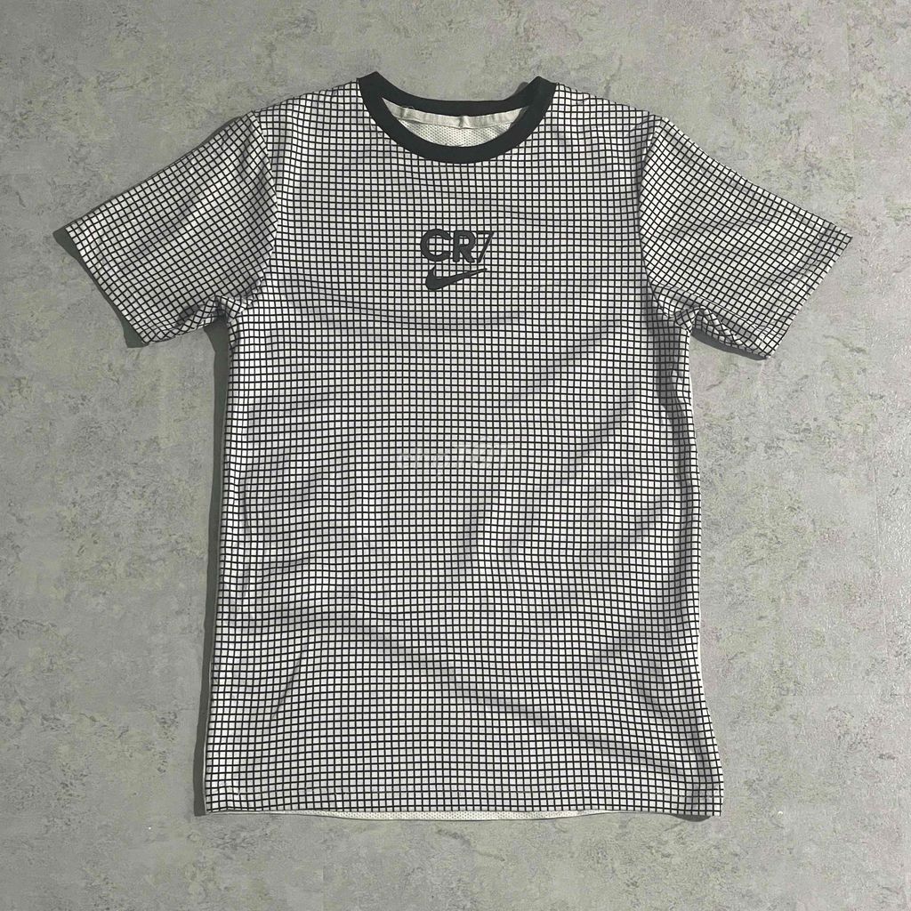 Áo thun thể thao Nike CR7 Nữ Đen trắng XS-S. Mua bán Quần áo tại Thành phố Huế Thừa Thiên Huế được đăng bởi Đồ si chính hãng hình 1
