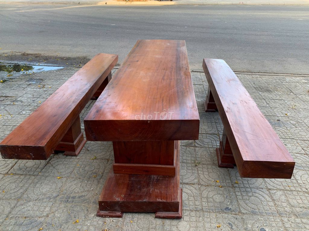 Bộ bàn ghế K3 Gỗ tự nhiên nguyên khối . Dịch vụ dọn dẹp nhà tại Quận Sơn Trà Đà Nẵng được đăng bởi Thế Giới Đồ Cũ Đà Nẵng hình 1