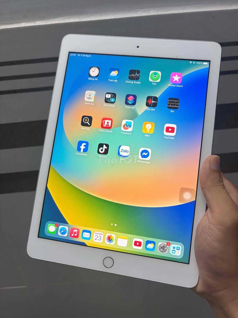 Apple iPad Gen 6 32GB Bạc. Mua bán Máy tính bảng tại Huyện Bình Chánh Tp Hồ Chí Minh được đăng bởi akhuong hình 1