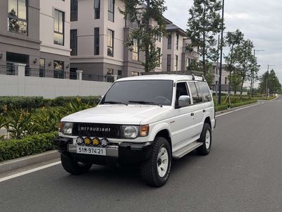 Mitsubishi Pajero V33 1999 Trắng nhập Nhật