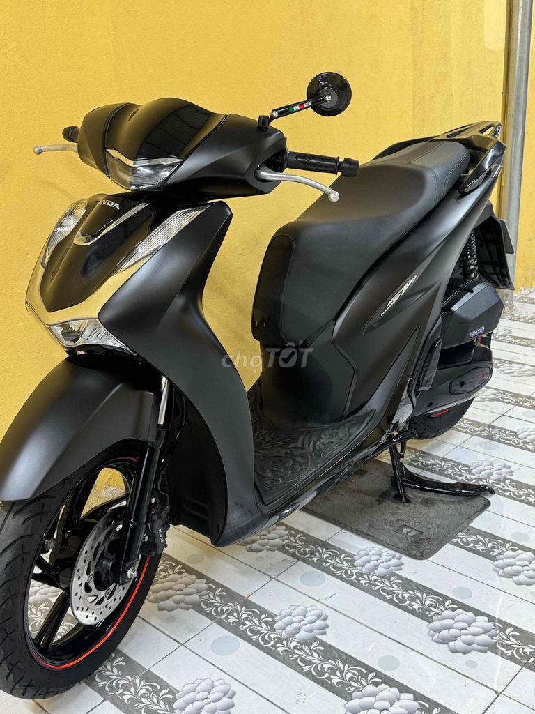 SH 125 2024 черная штора супер новая 43AA-992.97